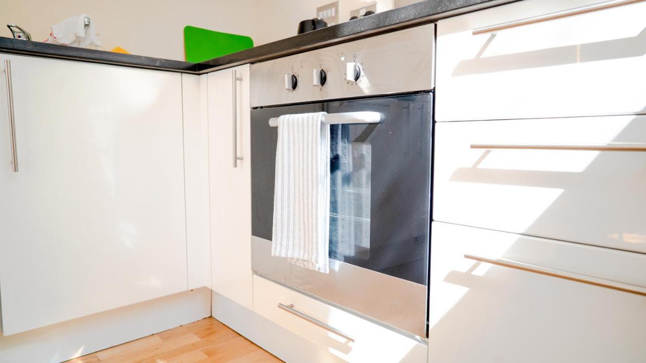 Comfy Spacious Apartment In Canary Wharf Londres Exterior foto